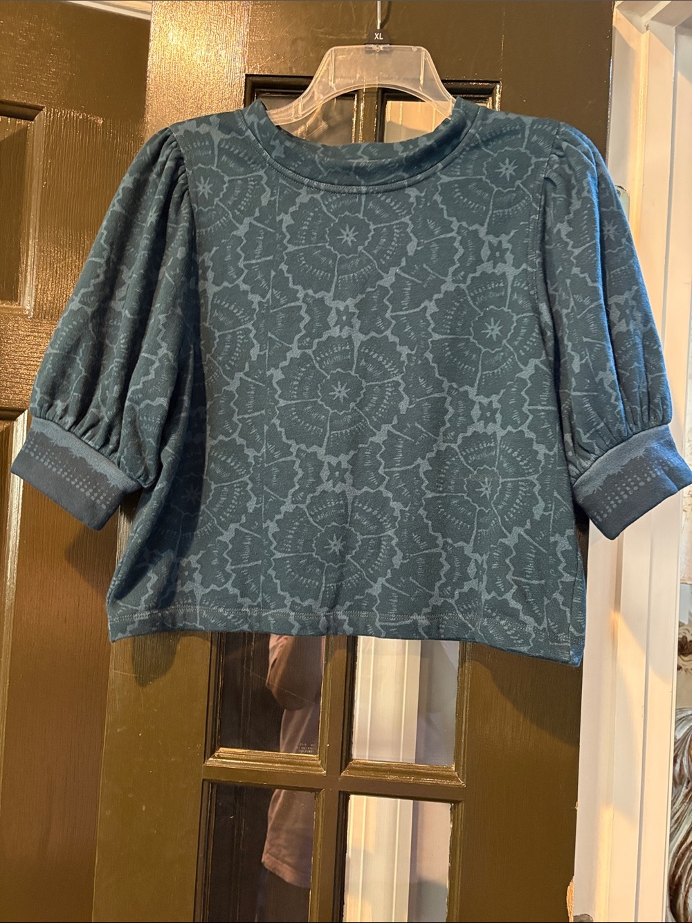 Textured Puff-Sleeve Top in Teal Blue